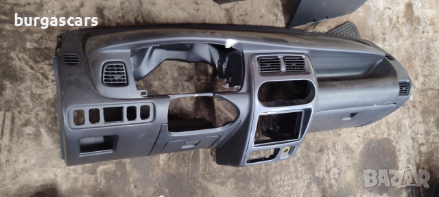 Арматурно табло + Airbag Daihatsu Sirion - 150лв, снимка 2 - Части - 44601896