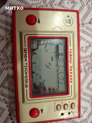 Електронна игра , снимка 2 - Електрически играчки - 56232454