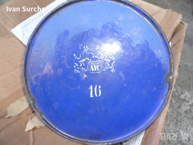 ЕМАЛИРАНА КАНА СЪС КАПАК ЗА ТОПЛА ВОДА ОТ СОЦА 2,5 ЛИТРА, снимка 9 - Антикварни и старинни предмети - 42643527