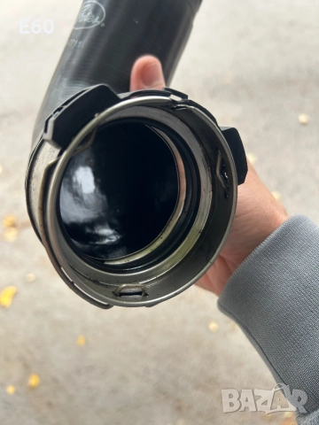 Маркуч (въздуховод) за интеркулер  BMW E60, снимка 2 - Части - 52074964