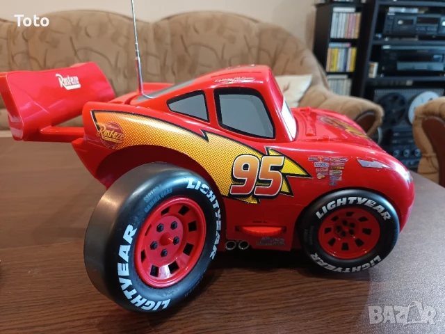 Радио и СД във форма на Mc Queen от филма" Колите"., снимка 6 - Аудиосистеми - 50907808