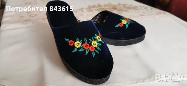 Чехлички, пантофи от синьо кадифе , снимка 5 - Пантофи - 48879221