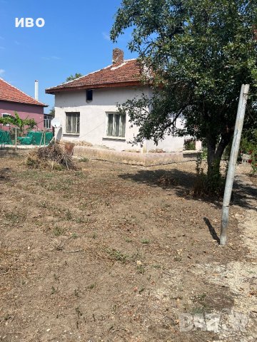 Две къщи с гараж и два декара двор, снимка 5 - Къщи - 42385288