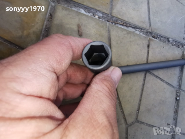 17ММ КЛЮЧ ЗА ГУМИ 1203261836, снимка 3 - Аксесоари и консумативи - 53815590