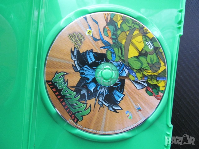 Костенурките нинджа 4 DVD филм Шрьодер нанася удар Сребърен Страж Бушидо Нинджицу супергерой екшън, снимка 2 - Анимации - 53632282