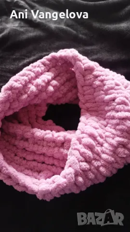 Шал комин-ръчно плетиво, снимка 3 - Шалове - 48111727