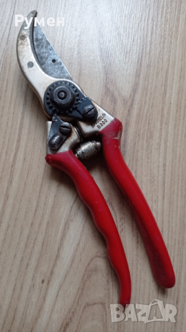 Професионална лозарска ножица Barnel B300  ( Felco ), снимка 1 - Други - 44666039