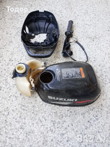 Продавам извънбордов мотор Suzuki 2.5HP внос от Италия, с липси-карбуратор, ос и перка на торпедото, снимка 9 - Воден транспорт - 28856197