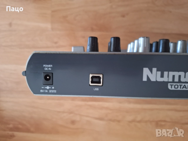 Numark Total Control USB MIDI DJ Controller, снимка 5 - Ресийвъри, усилватели, смесителни пултове - 51488463