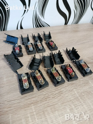 Бушон за плюсов кабел 50А