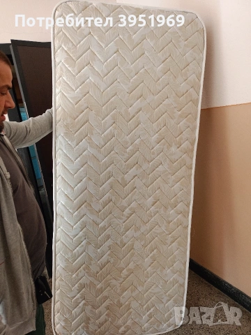 единичен двулицев матрак 90 см , снимка 2 - Матраци - 53778359