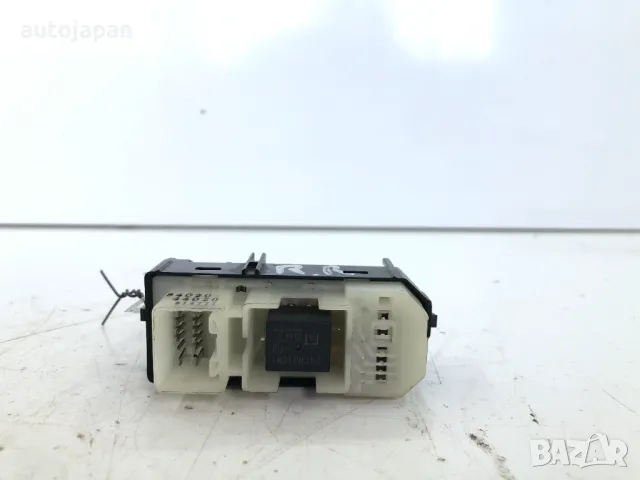 Задно дясно копче ел. стъкла Toyota Avensis Verso 2.0 D 116hp 1CD, снимка 2 - Части - 47422192