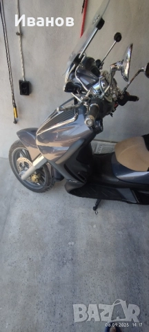 Скутер Пияджо Бевърли Круйзер 500i, снимка 9 - Мотоциклети и мототехника - 51652408