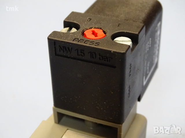 Пневматичен разпределител BOSCH 0820024502 24V DC double solenoid valve, снимка 8 - Резервни части за машини - 36170098