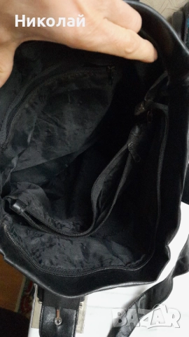 Черна дамска чанта, снимка 3 - Чанти - 52589607