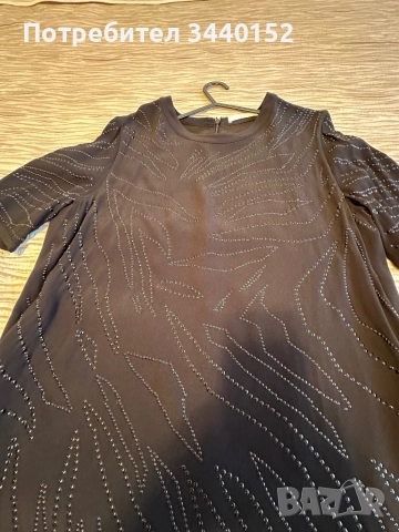 Рокля с черни камъни, BOSS, снимка 2 - Рокли - 51633387