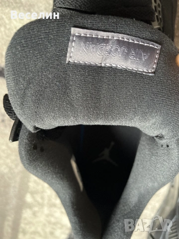Обувки Jordan 4 Black cats , снимка 5 - Ежедневни обувки - 53609912