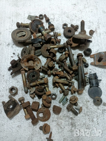 Крепежи за Мерцедес 124, снимка 4 - Части - 53615292