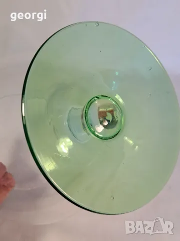 голяма стъклена ваза във формата на чаша духано зелено стъкло 21/4, снимка 7 - Вази - 49175388