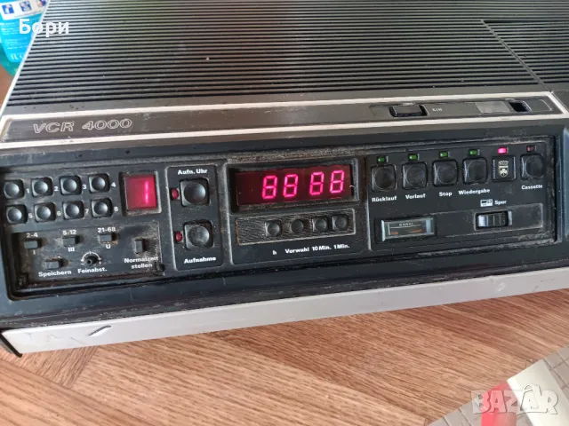 GRUNDIG VCR 4000 , снимка 3 - Плейъри, домашно кино, прожектори - 50059397