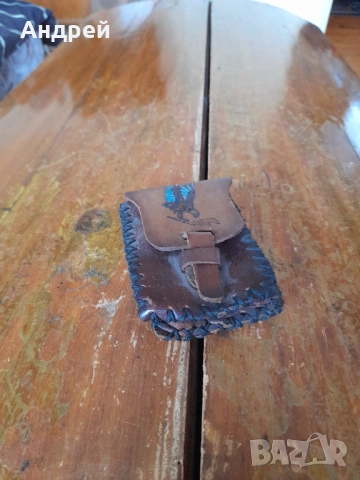 Стара кожена чантичка,табакера за колан