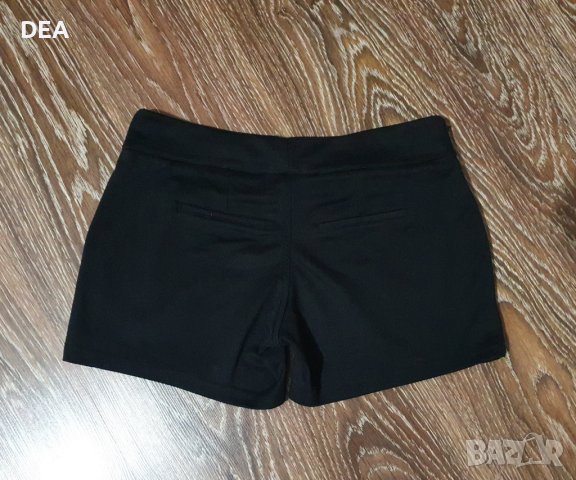 Черен къс панталон с панделка-10лв.НАМАЛЕНИЕ, снимка 2 - Къси панталони и бермуди - 40780738