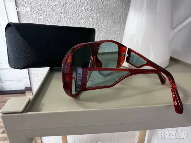 Слънчеви очила Guess, снимка 3 - Слънчеви и диоптрични очила - 50410089