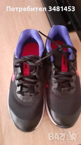 Дамски маратонки Nike 37.5 Като Нови, снимка 8 - Маратонки - 51235791