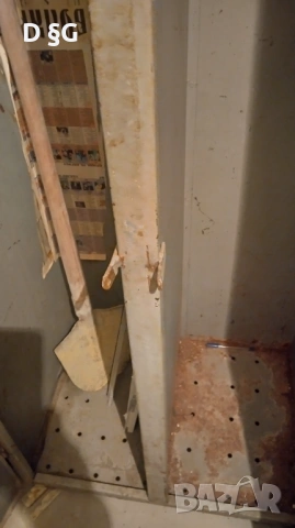 Метален шкаф, снимка 5 - Индустриална техника - 53189119