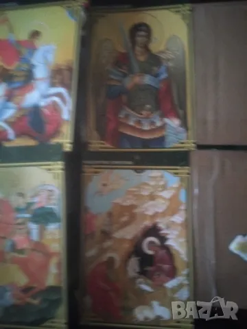 КРАСИВИ ХАРТИЕНИ ИКОНИ И ХОРУГВА НА ИИСУС ХРИСТОС, снимка 8 - Икони - 48423494