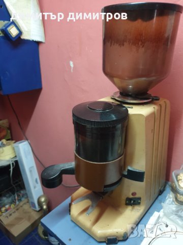 Професионална кафемелачка La San Marco  Italia