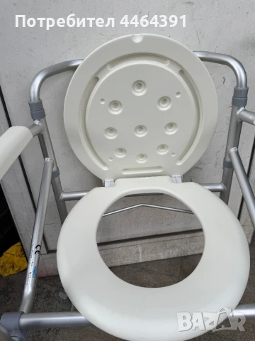 Тоалетен стол