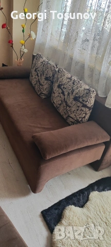 Продавам Диван- триместен, снимка 2 - Дивани и мека мебел - 53499624