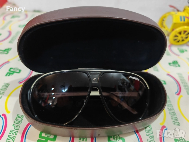 Слънчеви очила Carrera, снимка 10 - Слънчеви и диоптрични очила - 52674833