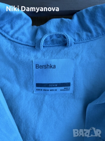 Дънково яке, bershka, снимка 2 - Якета - 56297284