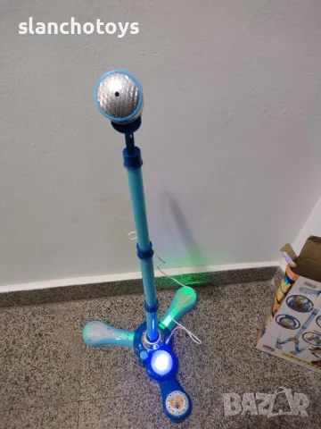 Микрофон на стойка,Миньони, снимка 1