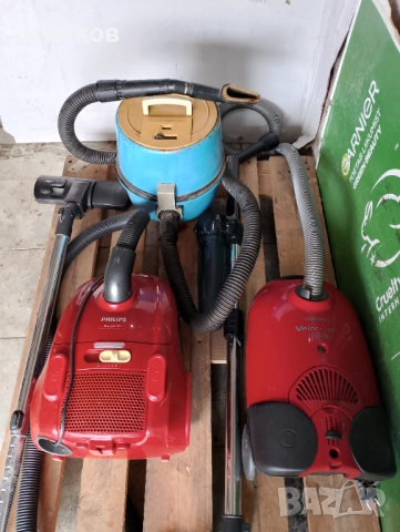 Накуп уреди от Австрия 1 бус компютри монитори бюра столове кафемашини ТV стари Рутери и др.уреди, снимка 13 - Работни маси и бюра - 52892632