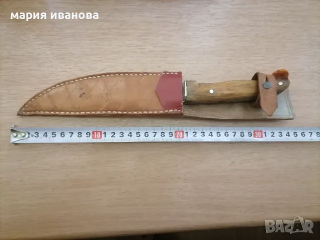 Стар работен кован нож с кожена кания 