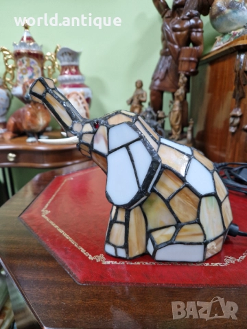 Прекрасна антикварна настолна лампа Тифани , снимка 2 - Настолни лампи - 52323432