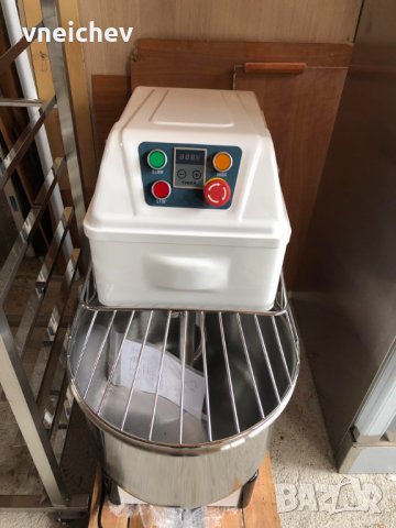 Нови Тестобъркачки 35л спирални 2 скорости и таймер  нови , снимка 3 - Обзавеждане на кухня - 30917026