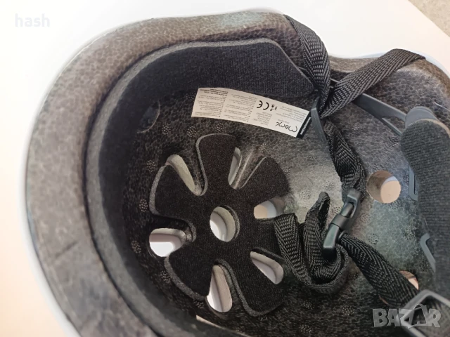 Детска каска MoMi Mimi с регулируема дължина (1-4 години), обиколка 47-58 см, снимка 11 - Аксесоари за велосипеди - 50886418