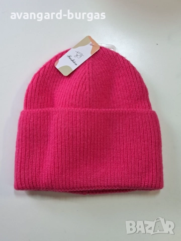 332 Дамска плетена шапка,ангора-бутикова, снимка 4 - Шапки - 52537838