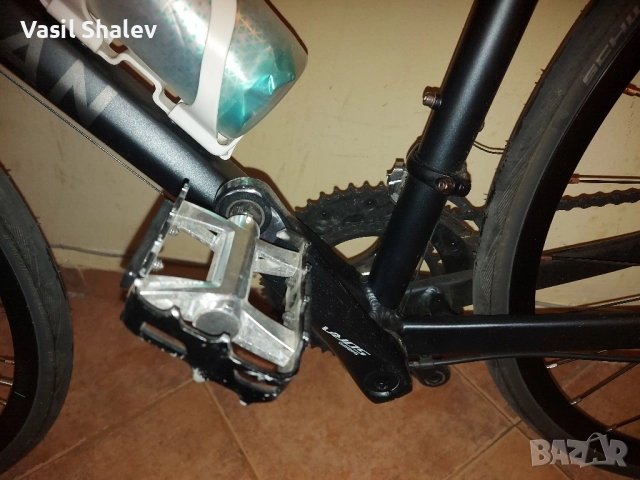 Продавам шосейен велосипед Triban