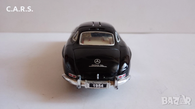 Метални колички с отварящи се врати Kinsmart, снимка 7 - Колекции - 50613107