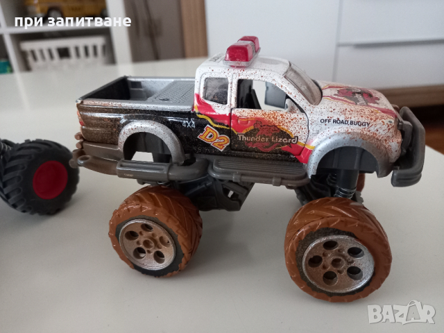 Две колички Монстер, едната е на Dickie, снимка 5 - Коли, камиони, мотори, писти - 44603610