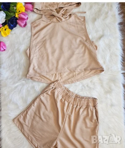 Дамски комплект от две части 