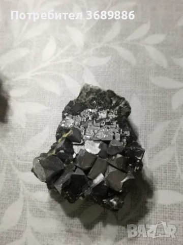 Кристали от рудници , снимка 2 - Антикварни и старинни предмети - 48788234