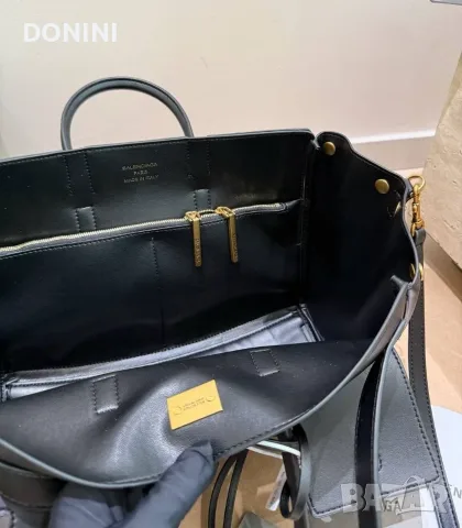 Balenciaga Дамска чанта, кожа, снимка 9 - Чанти - 56017837
