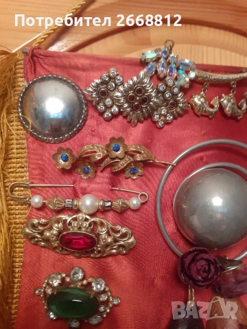 брошки, снимка 9 - Антикварни и старинни предмети - 51654386