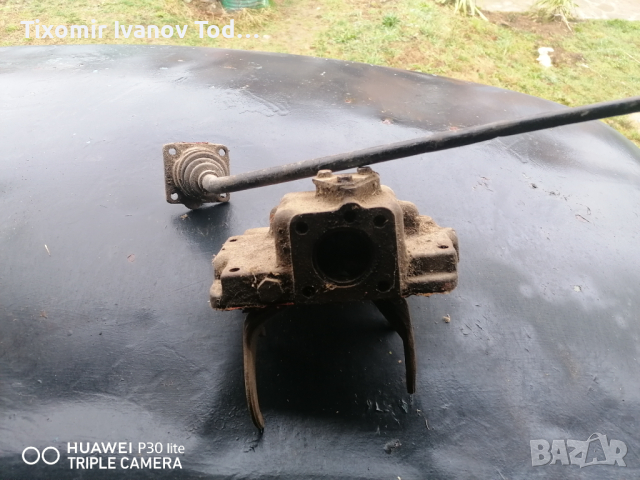 Капак скорости уаз джип, снимка 2 - Части - 44630220